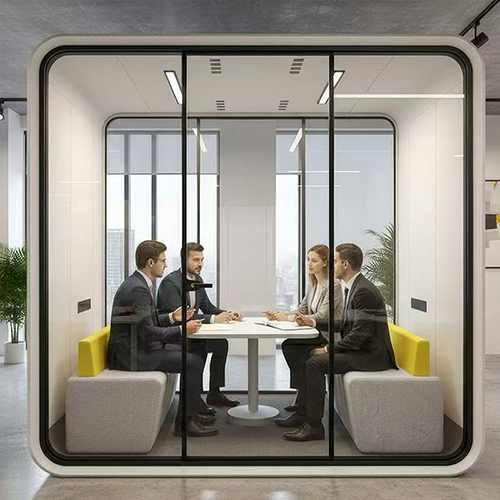 4-person soundproof pod